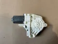 Motor de acionamento de vidro da porta dianteira esquerda Skoda SuperB 3T4