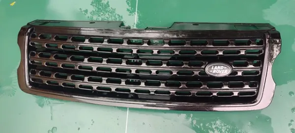 Grelha do radiador LR054491 Land Rover
