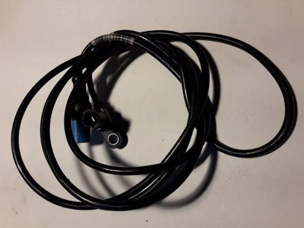 Fio traseiro esquerdo de sensor ABS A9075403405 Mercedes