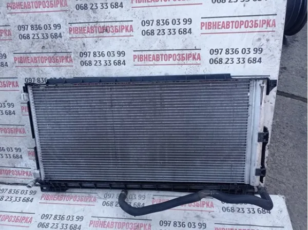 Radiador de aparelho de ar condicionado 921001261R Renault (RVI)