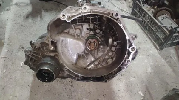 Caixa de Mudança montada (caixa mecânica de velocidades) F18W374 Opel