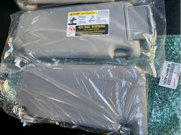 Pala contra o sol Toyota RAV4 III