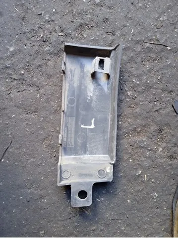 Placa sobreposta do pára-choque traseiro esquerdo A9068802671 Mercedes
