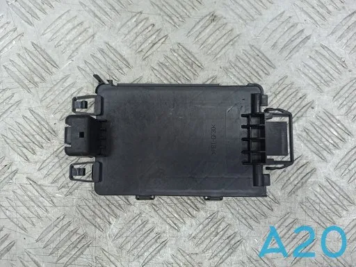 Módulo de direção (Centralina eletrônica) da rede de bordo TK52675Y0H Mazda