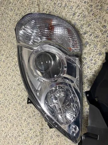 Luz esquerda 92103H1021 General Motors