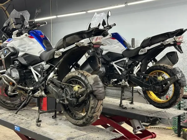  33748394282 BMW