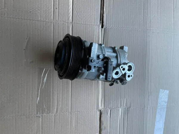 Compressor de aparelho de ar condicionado 0008300302 Mercedes