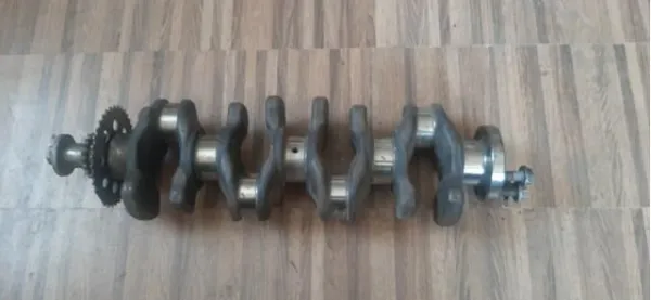 Cambota de motor para Toyota Corolla  E18