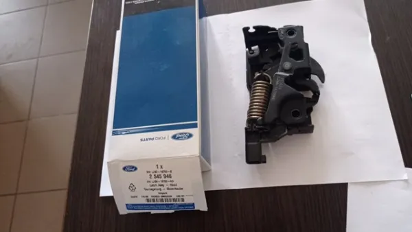 Fecho da capota Ford Kuga III