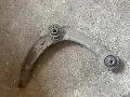 Braço oscilante inferior esquerdo de suspensão dianteira Peugeot Partner 