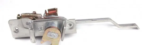 Fecho da porta dianteira esquerda 305024 Solgy