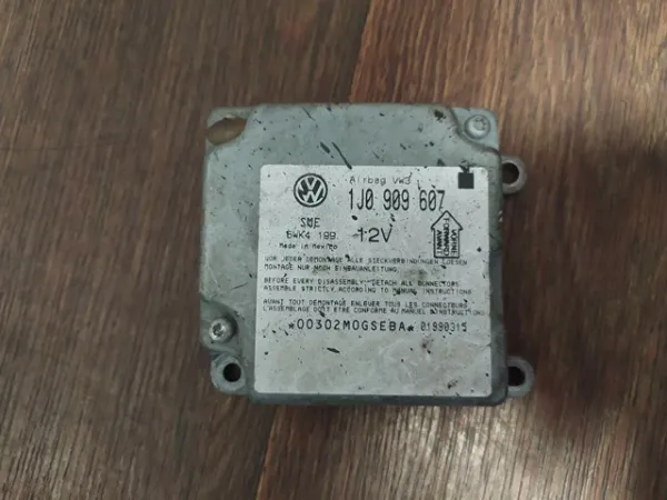 Módulo processador de controlo da bolsa de ar (Centralina eletrônica AIRBAG) 1J0909607 VAG