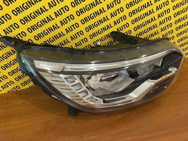 Luz direita 260105660R Renault (RVI)