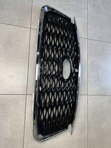 Grelha do radiador 623106SA1B Nissan/Infiniti