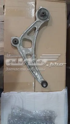 Braço oscilante inferior direito de suspensão dianteira 545005AA0B Nissan/Infiniti