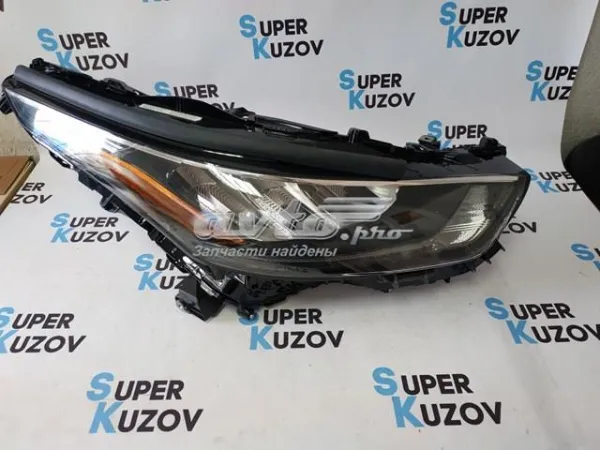 Luz direita 811100E460 Toyota