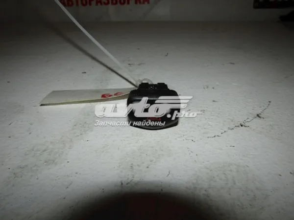  Botão de ativação do sinal de emergência Nissan Note 