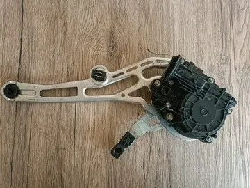 Motor de acionamento de abertura/fechamento da tampa do porta-malas A2238209901 Mercedes