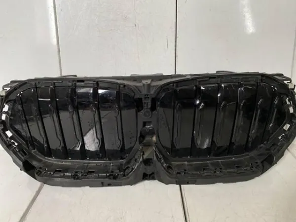 Perciana do radiador de esfriamento 9447386 BMW