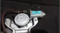 Motor de acionamento de vidro da porta dianteira direita KIA Carens FC