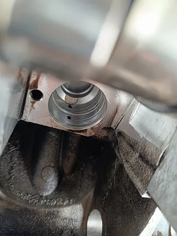 Cabeça de motor (CBC) 038103373 VAG