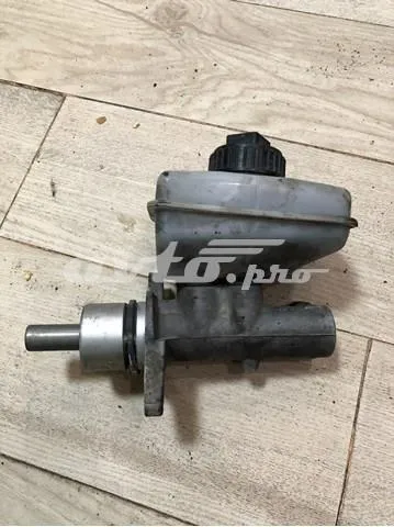 Tanque de cilindro mestre do freio (de fluido de freio) 3495551 General Motors