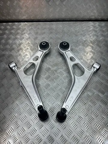 Braço oscilante inferior direito de suspensão dianteira 545006RR0B Nissan/Infiniti