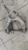 Braço oscilante superior esquerdo de suspensão dianteira Hyundai Terracan HP