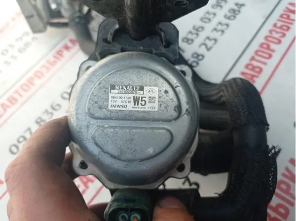 Bomba de água (bomba) de esfriamento, adicional elétrica 210109597R Renault (RVI)