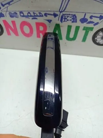 Maçaneta externa esquerda da porta traseira 4L0837205D VAG