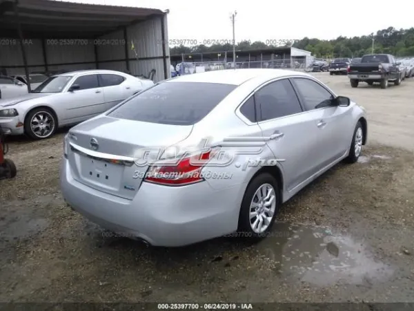 Consola de reforçador do pára-choque traseiro 852113TA0A Nissan/Infiniti