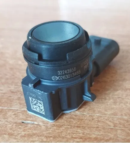Sensor traseiro lateral de sinalização de estacionamento (sensor de estacionamento) 39794526 Volvo