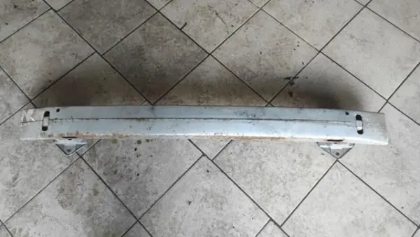 Reforçador do pára-choque traseiro Toyota Corolla VERSO