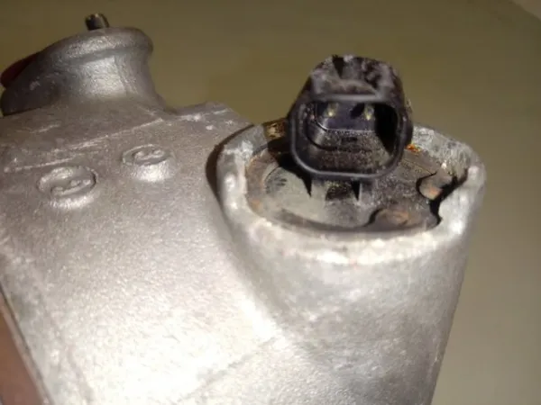 Compressor de aparelho de ar condicionado KIA Rio IV