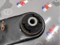 Braço oscilante inferior esquerdo de suspensão dianteira KIA Rio UB