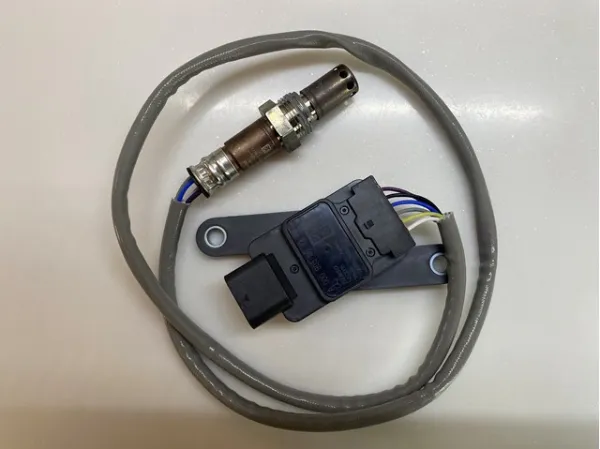 Sensor traseiro de óxidos de nitrogênio NOX A0009059613 Mercedes