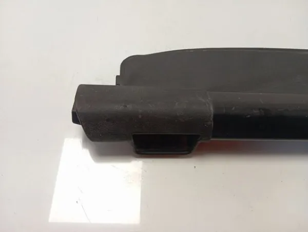 Estore da seção de bagagem A1698600275 Mercedes