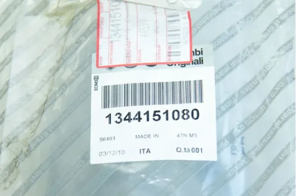 Guia da porta traseira batente 1344151080 Fiat/Alfa/Lancia