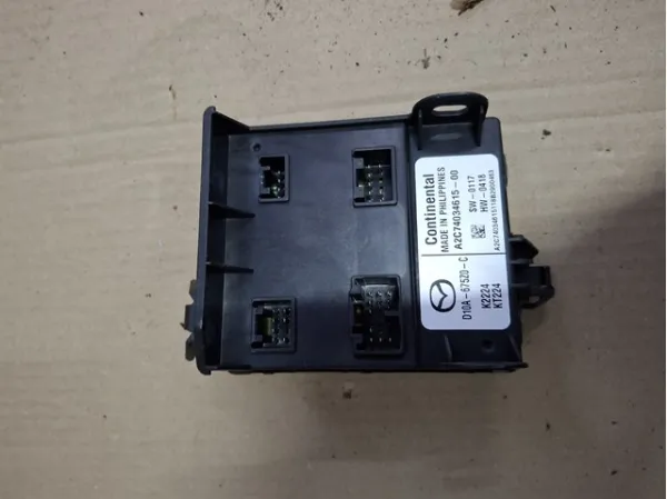 Unidade de conforto D10A675Z0C Mazda
