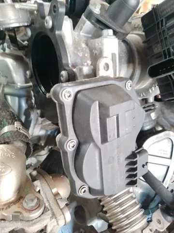 Válvula EGR de recirculação dos gases LR087071 Land Rover