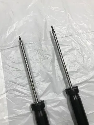 Compre KN1C28700B Mazda Amortecedor traseiro