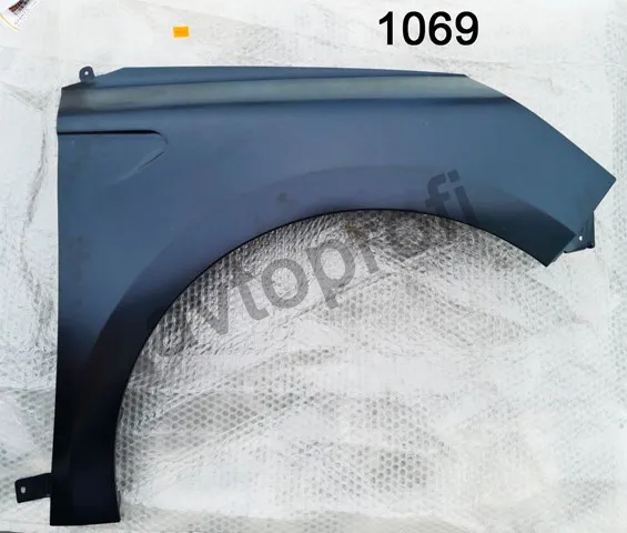 Pára-lama dianteiro direito 631002838R Renault (RVI)