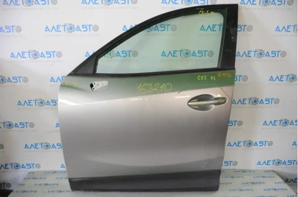 Porta dianteira esquerda KDY35902XK Mazda