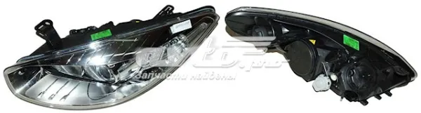 Luz esquerda 260608653R Renault (RVI)