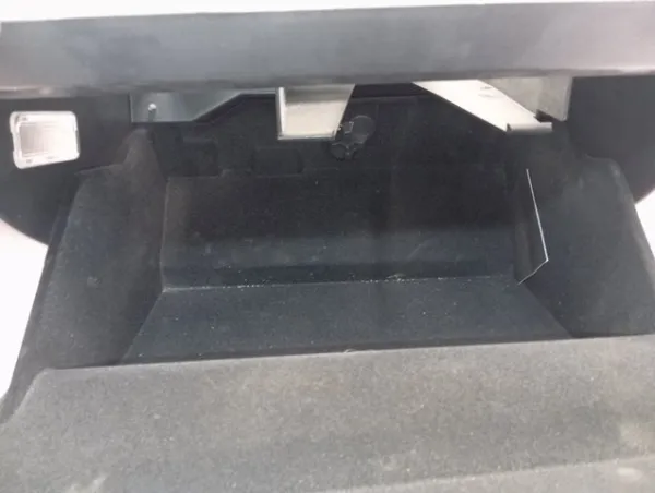 Caixa para porta-luvas (porta-luvas) Peugeot 508 II