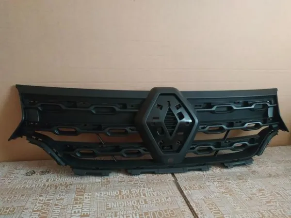 Grelha do radiador Dacia Duster HM