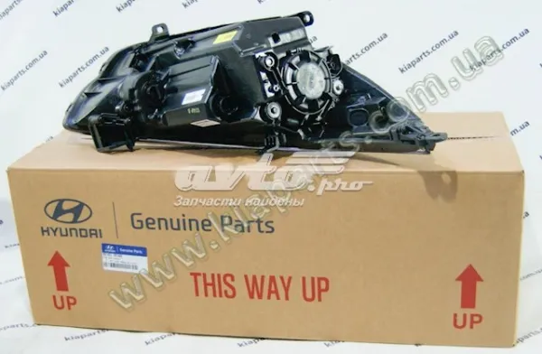 Luz esquerda 921011R740 Hyundai/Kia