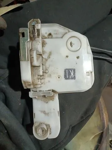 Fecho da porta dianteira esquerda Mitsubishi Outlander III SUV (GF, GG) (2010 - 2022) preço, a partir de