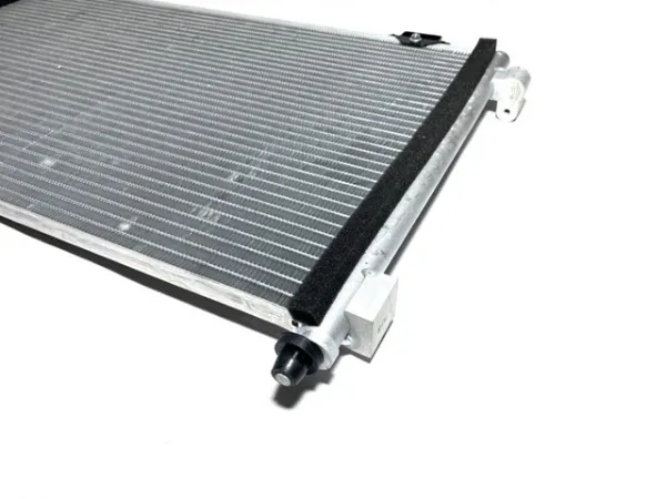 Radiador de aparelho de ar condicionado 1802561180 Geely