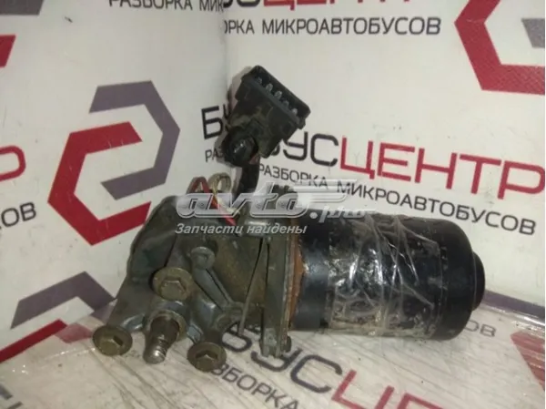 Braço oscilante inferior direito de suspensão dianteira LR114248 Land Rover